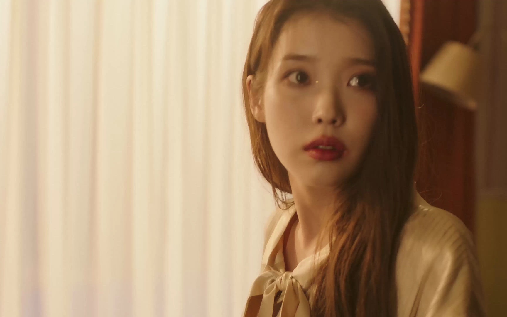 【iu】celebrity mv