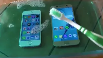 Iphone Se 防水测试 哔哩哔哩 Bilibili