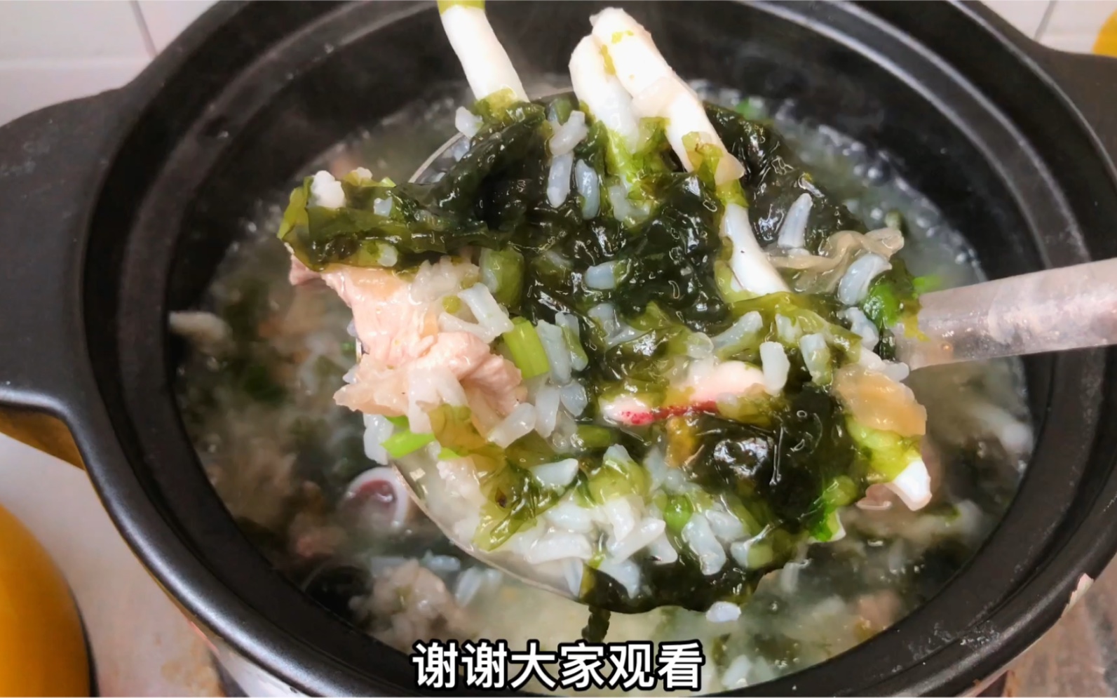 天气热不想做饭炒菜,那煮“紫菜鲜鱿粥”吧,鲜上加鲜哔哩哔哩bilibili