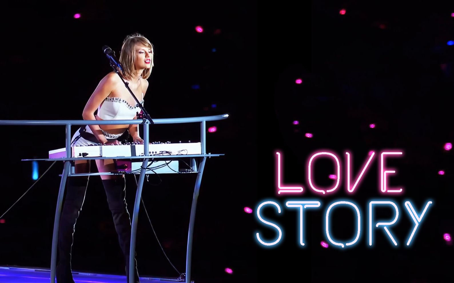 [图]【4K中英字幕】霉霉神仙改编！Taylor Swift《Love Story》巡演现场