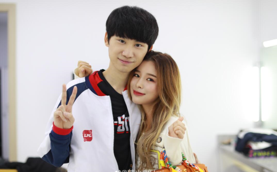 rwvsfpx赛后采访doinb:回到s9!老婆生日快乐!