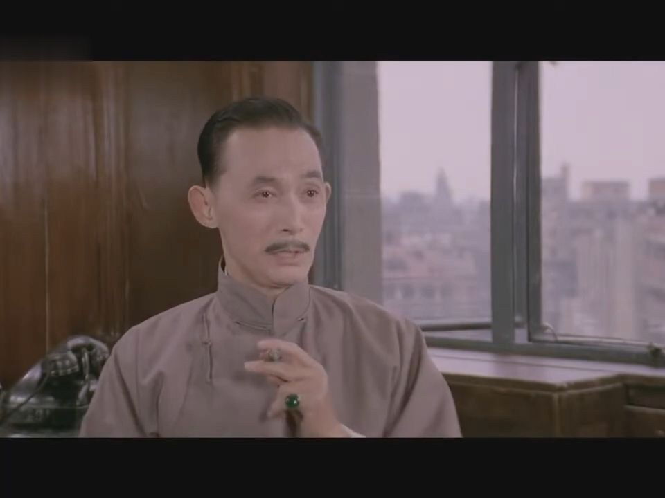 宝藏级老演员凌云的表演桥段:1981年电影《子夜》中扮演孙吉人;1987年电影《湘西剿匪记》中扮演瞿二十四哔哩哔哩bilibili