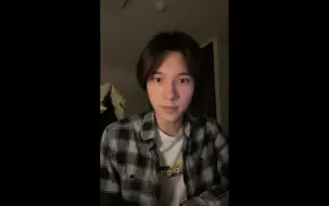 Descargar video: 【NCT中文首站】211019 威神V 黄冠亨 一直播