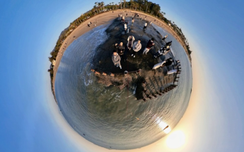 用insta360全景相机 三米自拍杆记录厦门海边的日出