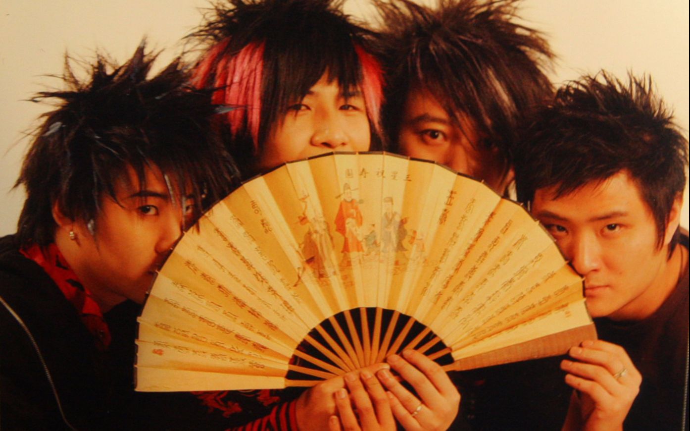 【花儿乐队/大张伟】走进校园之宁波大学校园宣传 小旗袍