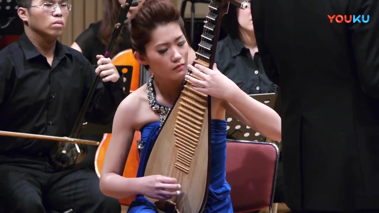 《花木兰》·陈昱蓉·琵琶协奏曲_哔哩哔哩 (゜-゜)つロ 干杯~-bili