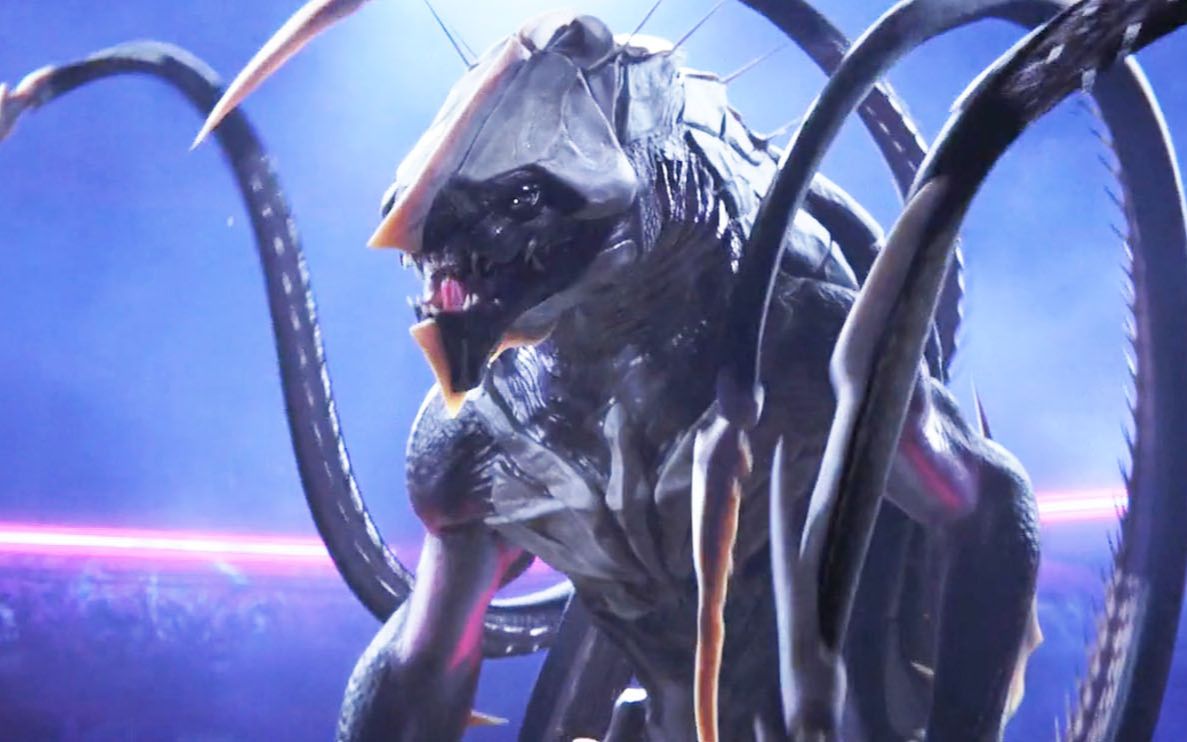 女孩死后将意识转移到怪兽异形身上利用异形能力报复人类爱死亡和机器