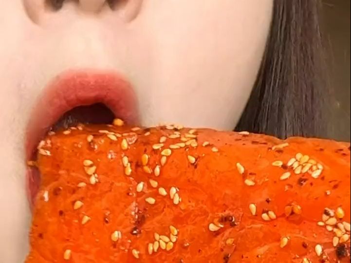 捞汁海鲜串串#面团妞妞吃饭