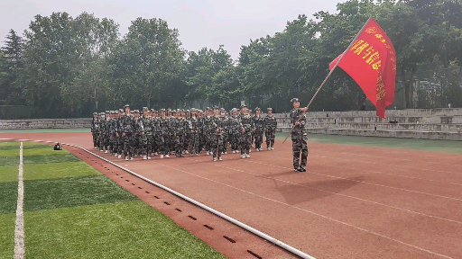 洛阳理工学院2020级新生军训,计算机分列式训练记录