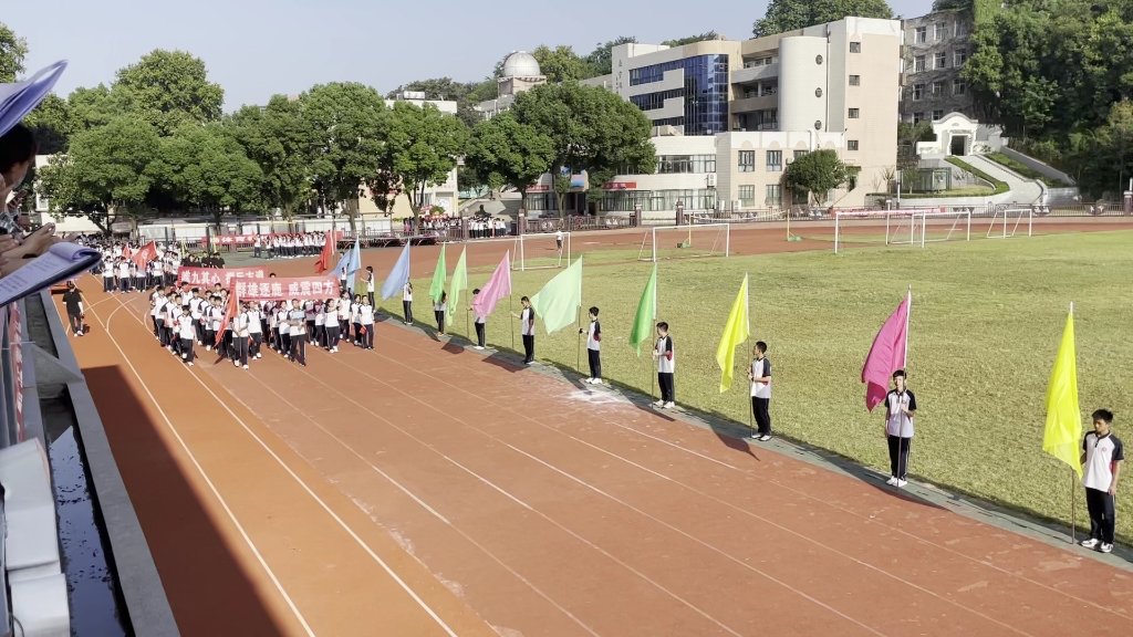 [图]关于我在学校运动会开幕式带着全班跳假面骑士圣刃ed这件事