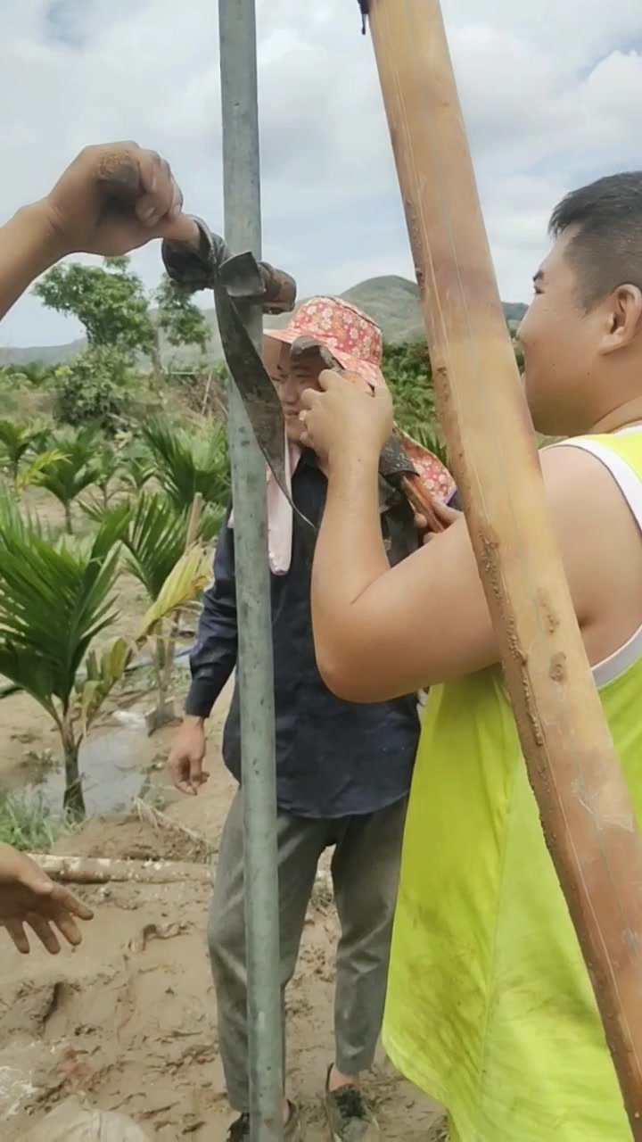 论槟榔园的手工打井