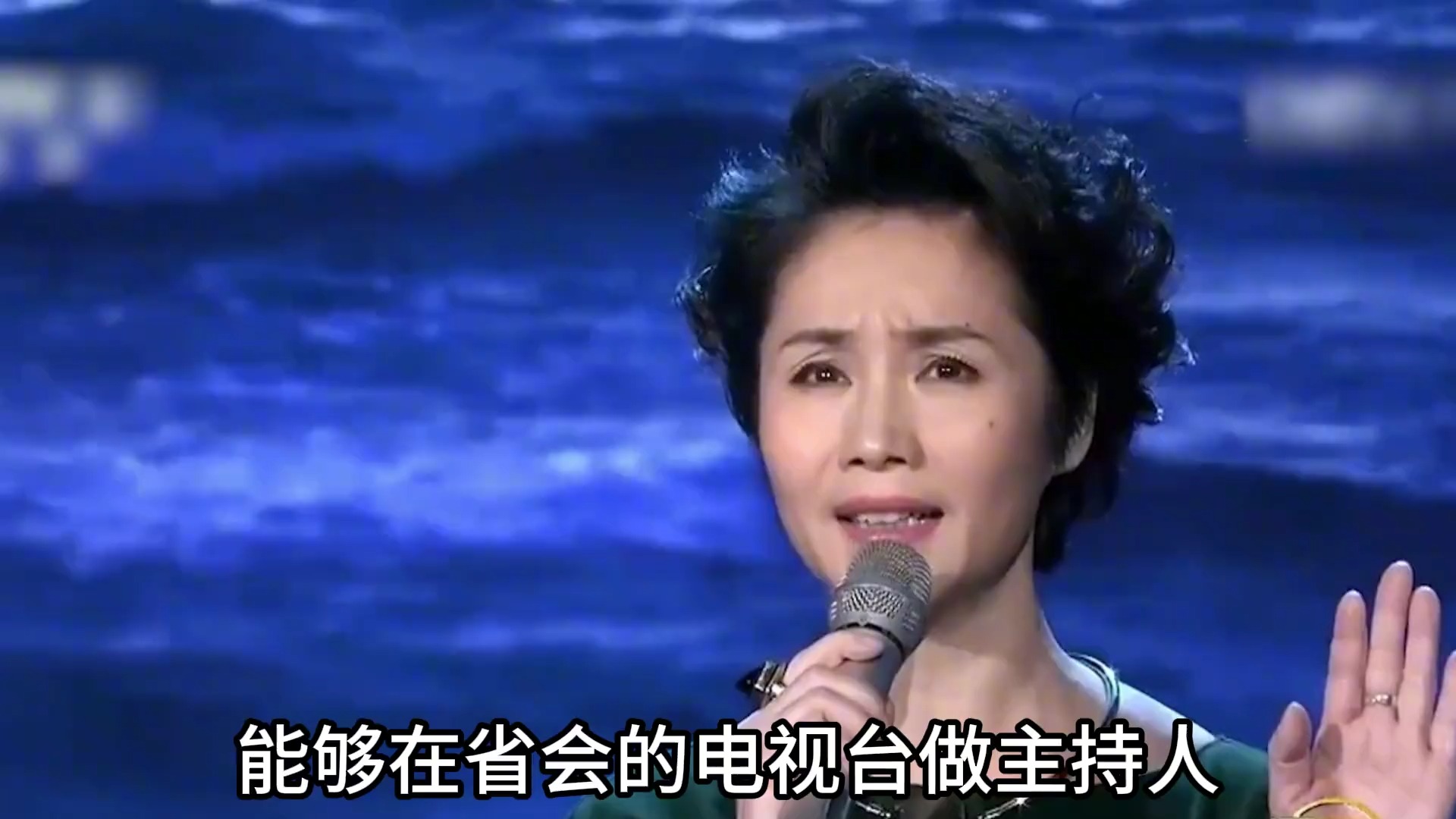 徐俐:《中国新闻》首个女主播,60岁正式退休央视,晚年过得怎样