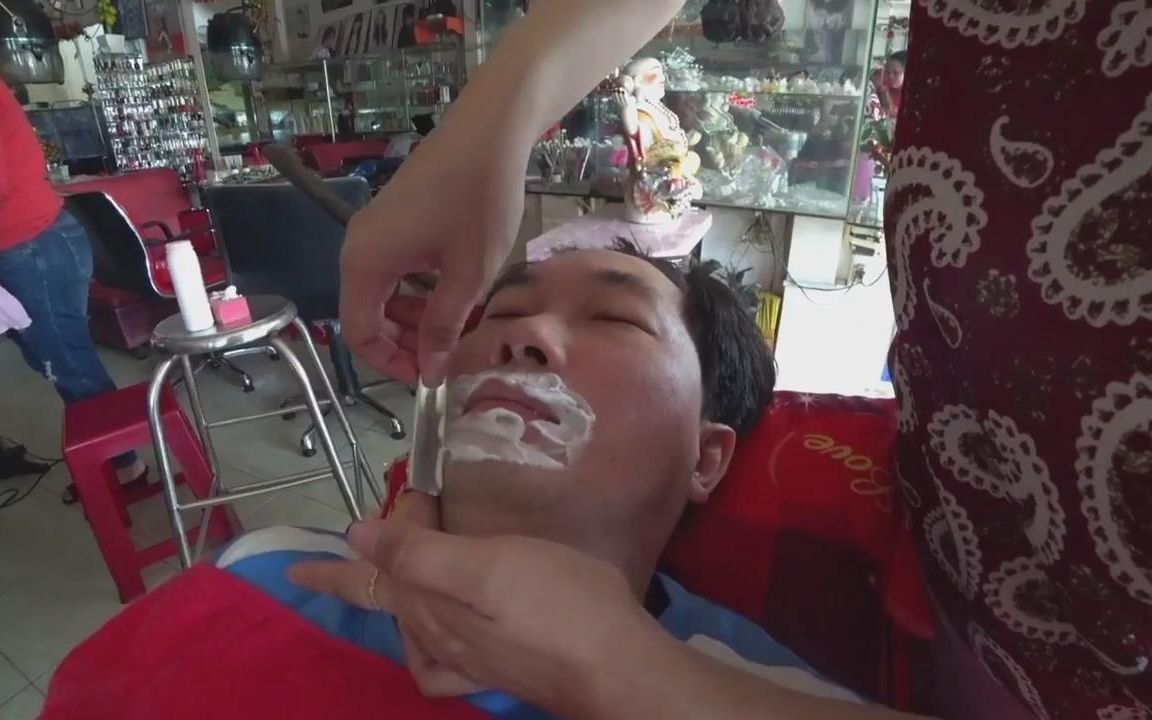 越南asmr刮胡子鼻毛处理