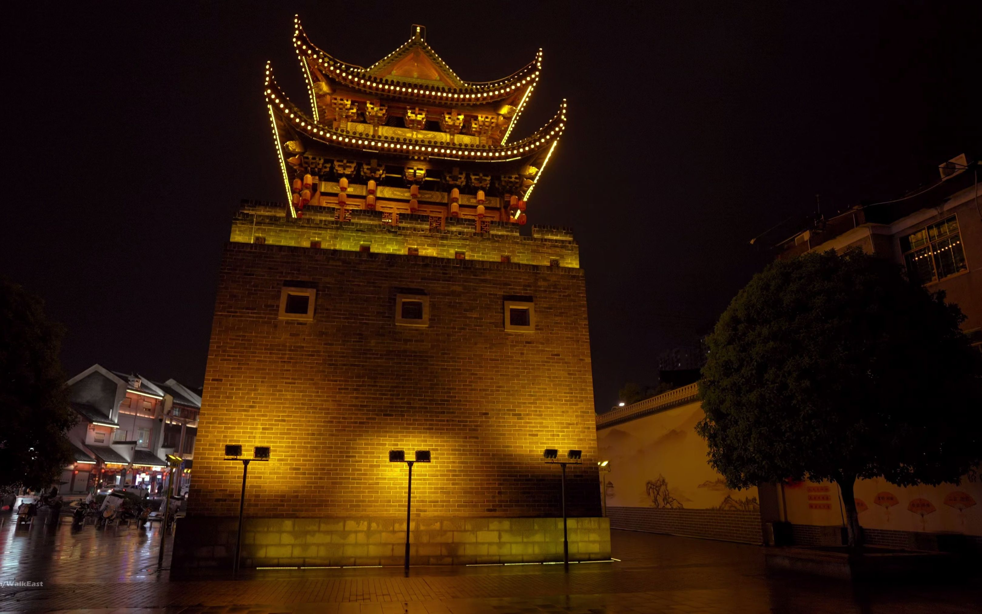 [图]【4K超高清-中国】一春客梦饱风雨，行尽江南闻鹧鸪 | 夜游湖南醴陵，感受梦幻小城的淳朴氛围(2022.4)