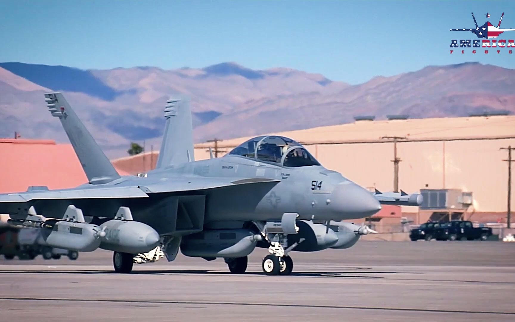 美国ea-18g"咆哮者"电子战飞机在内华达州加力起飞