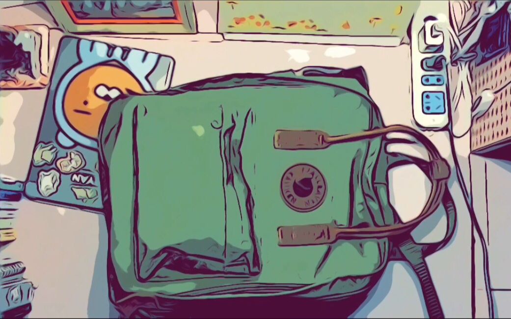 [图]What's in my school bag