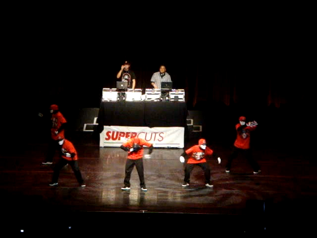 [图]【Jabbawockeez】2008夏威夷演出｜In Hawaii