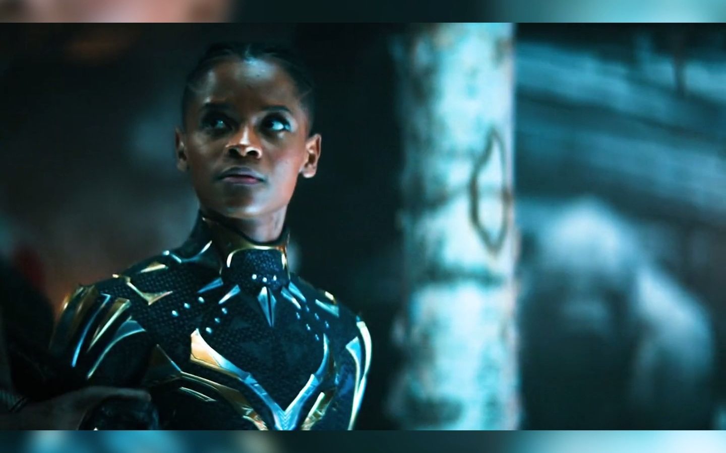 女黑豹登场,同时惊现女钢铁侠