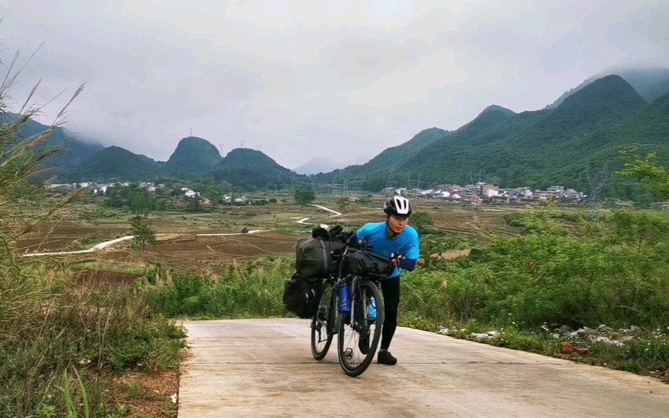 广东清远阳山县到连州市这条路太过瘾了,风景一流,坡坡够陡哔哩哔哩bilibili