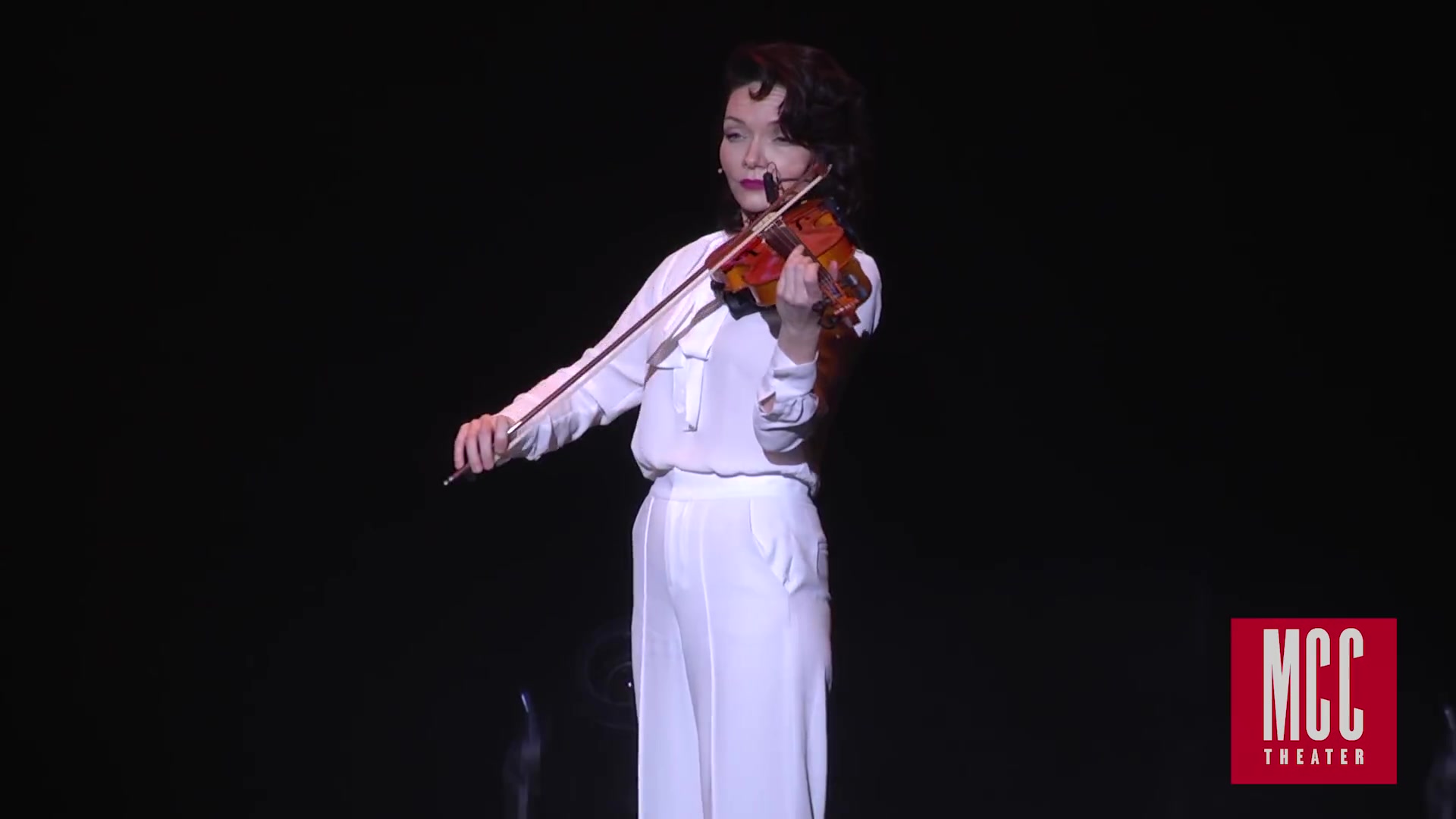 [图]Katrina Lenk (THE BAND'S VISIT) performs "If I Were a Rich Man"