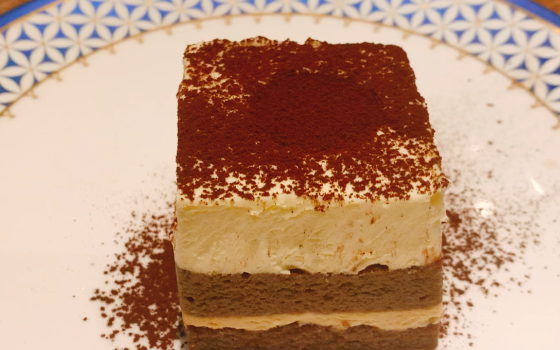 今天吃必胜客,蛋糕动起来好可爱