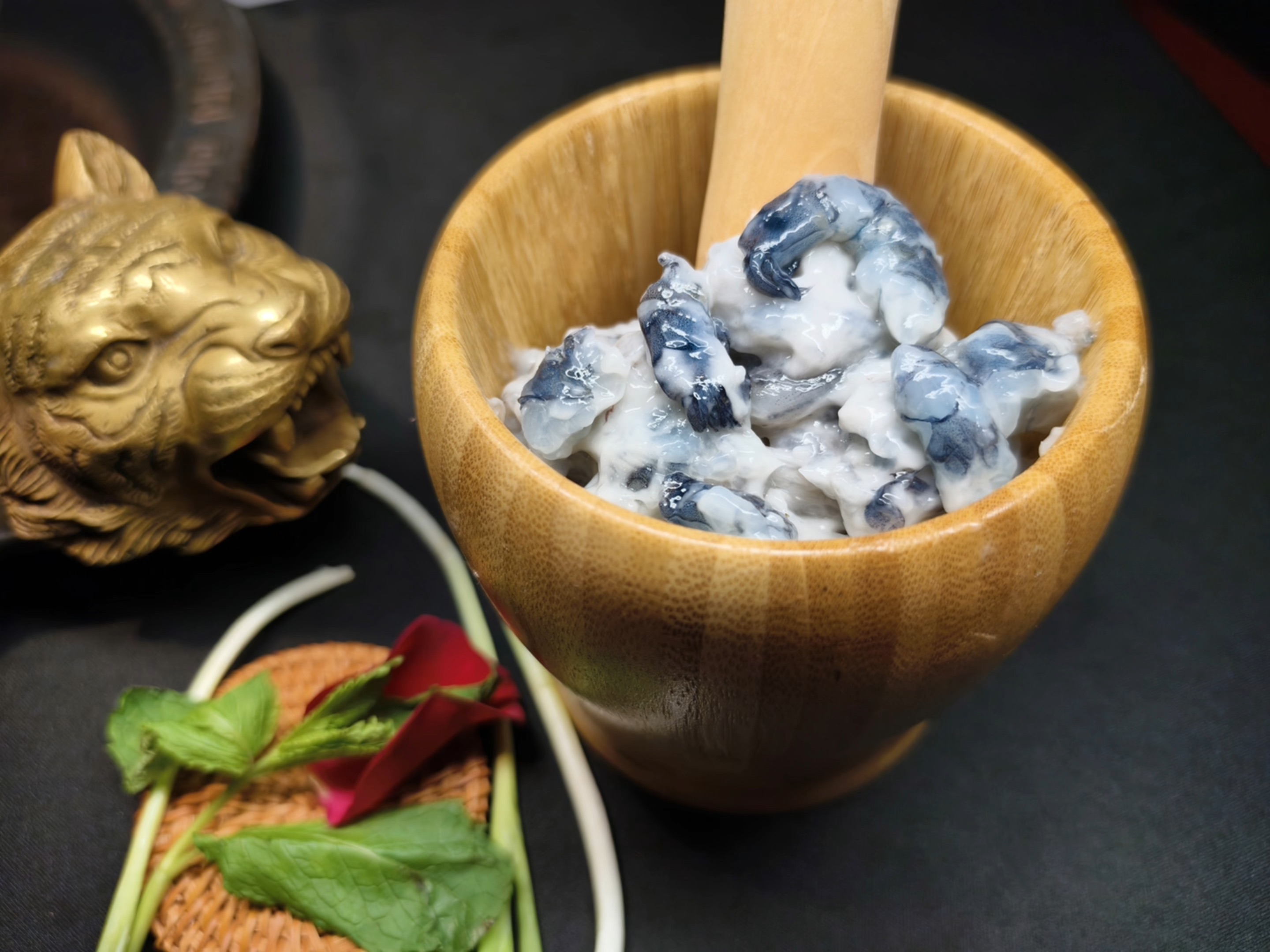 宜昌袁老四 手打黑金黑虎虾滑