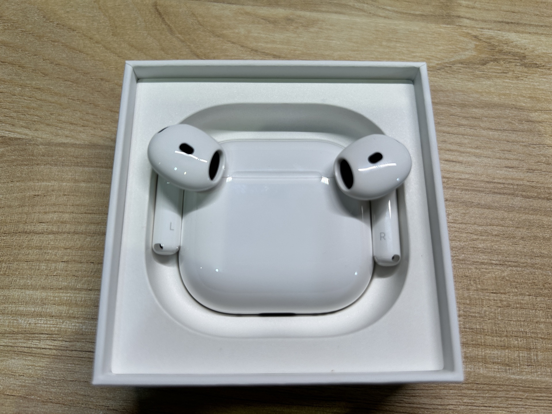 AirPods 第四代降噪版开箱上手体验哔哩哔哩bilibili