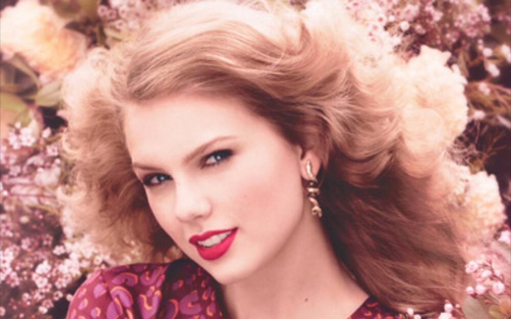 霉霉enchanted香水广告