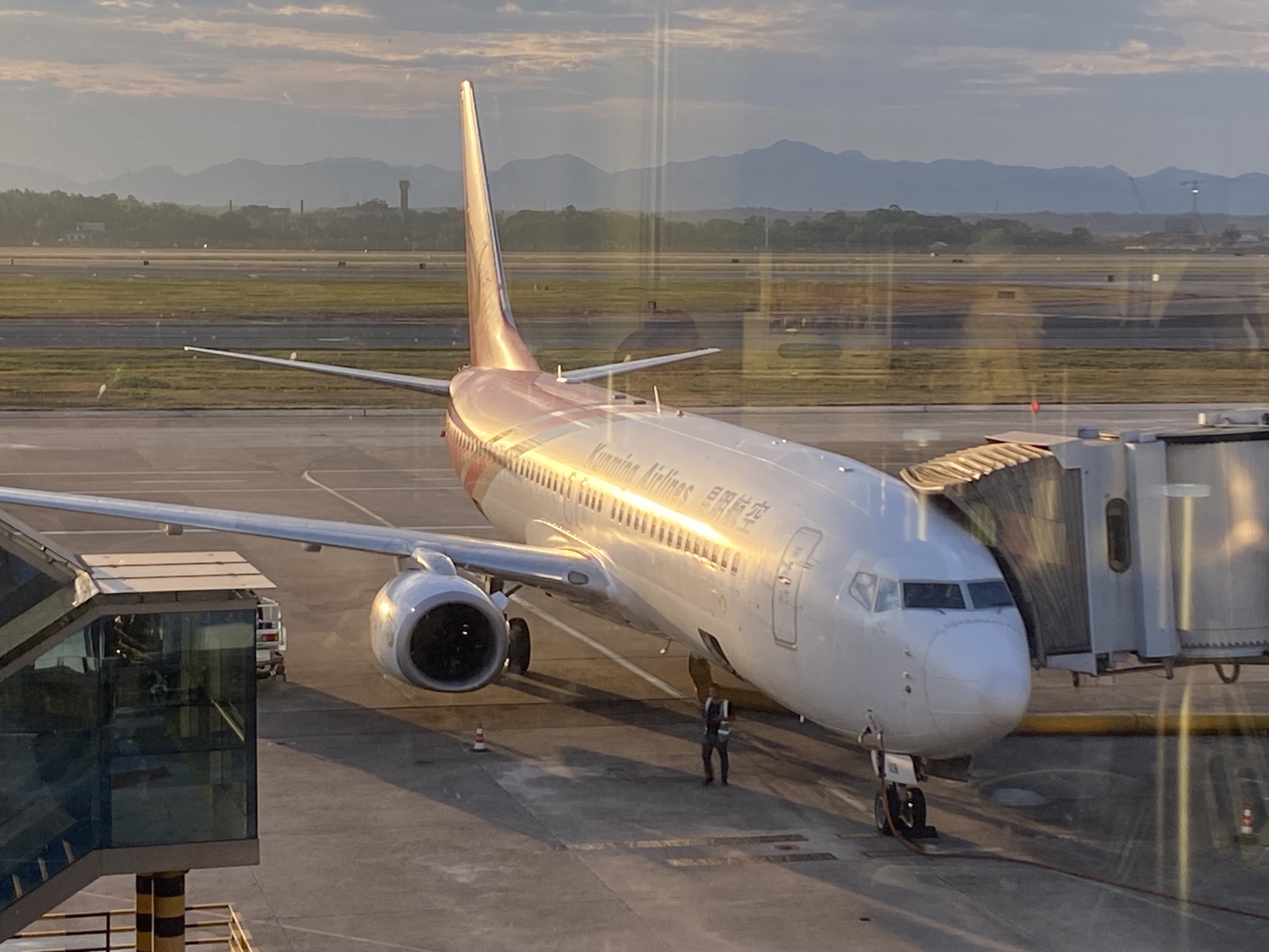 (原声大碟)昆明航空ky3047长沙黄花起飞&运城盐湖进近