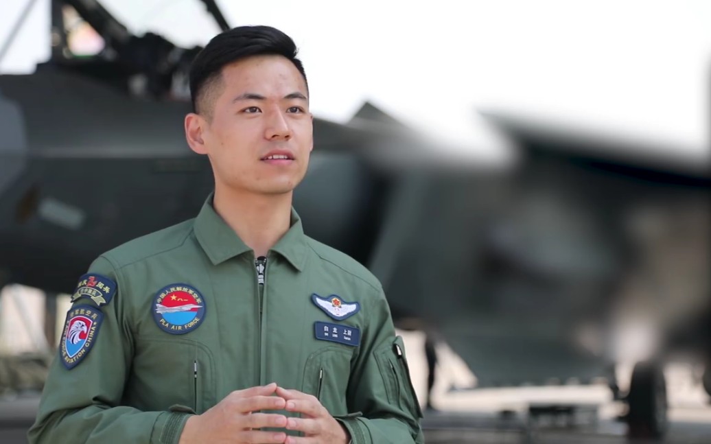 歼20飞行员带你看战斗机_哔哩哔哩 (゜-゜)つロ 干杯~-bilibili