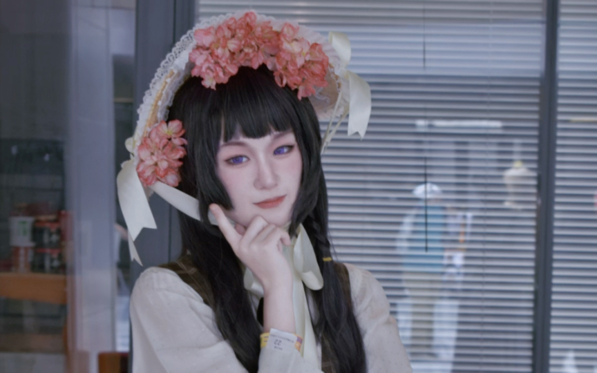 绘旅人小画家cos场照但是病娇