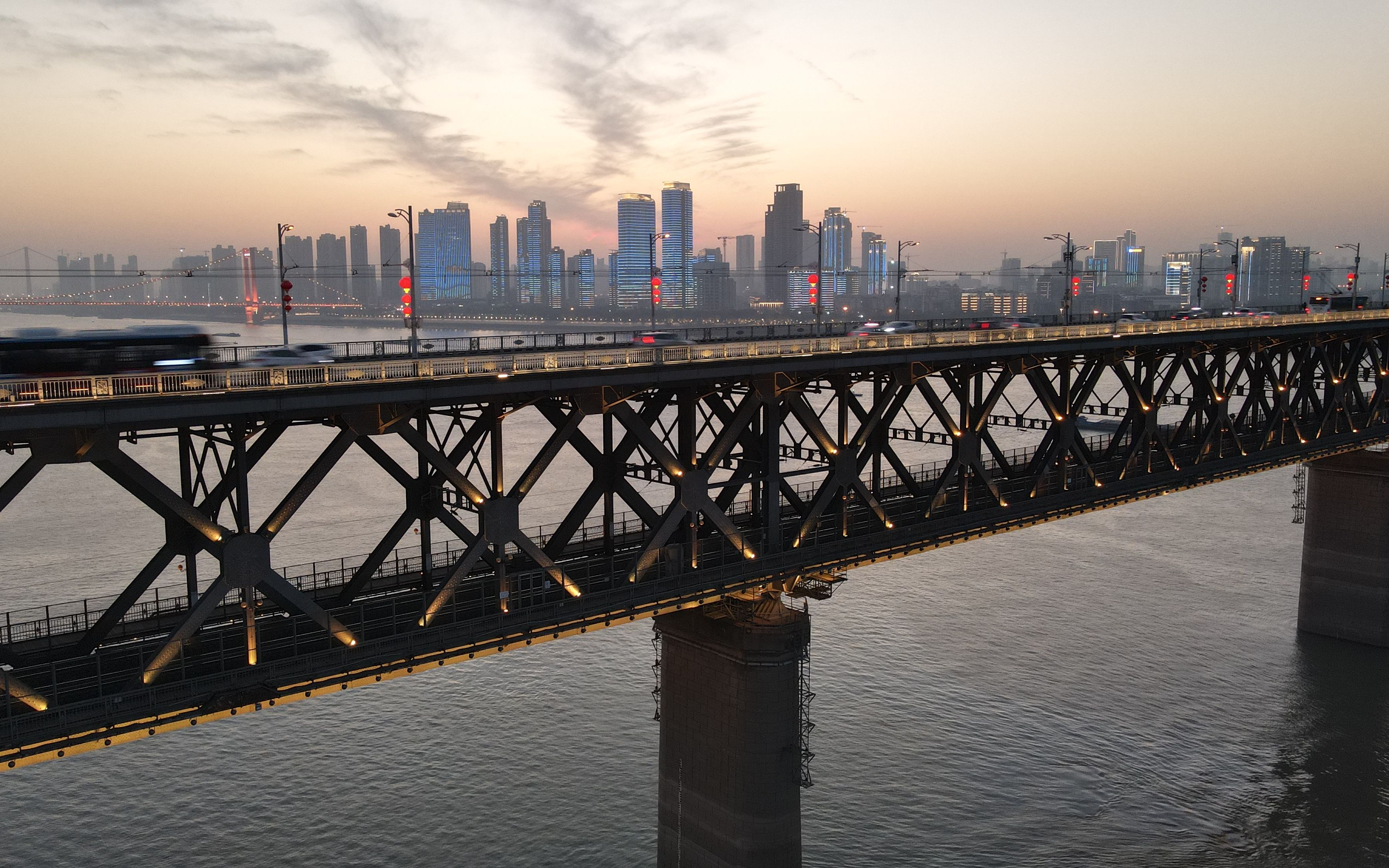 武汉长江大桥——一桥飞架 南北天堑变通途(dji mavic air2)