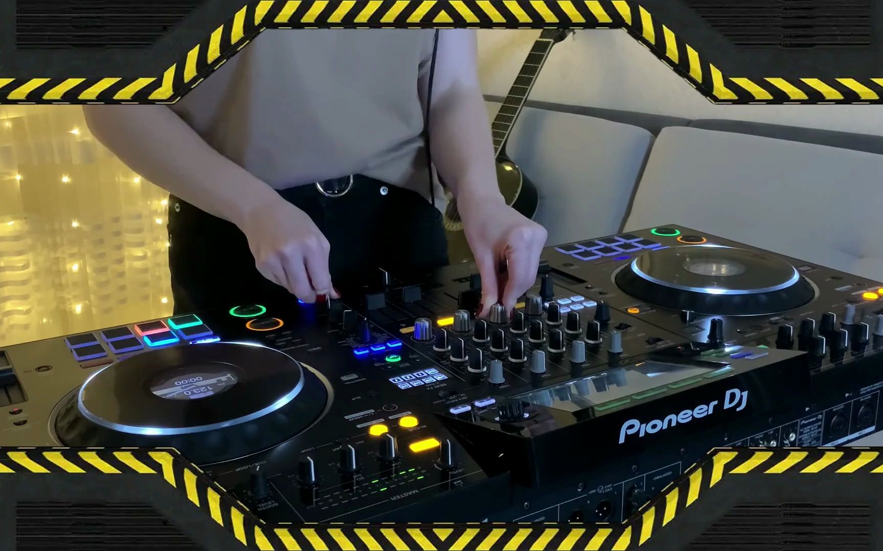 dj打碟(电子音乐)电音云蹦迪之- etonika