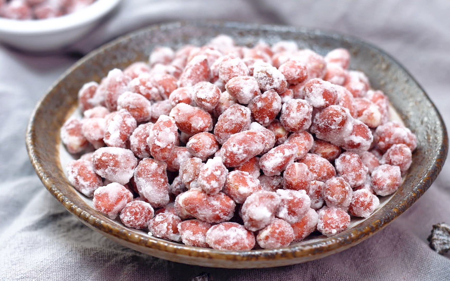 糖衣炮弹来了!自制馋嘴小零食糖霜花生,一口一个停不下来!