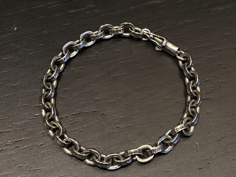 被夸爆了!chrome hearts克罗心ch字母手链,时尚感拉满!