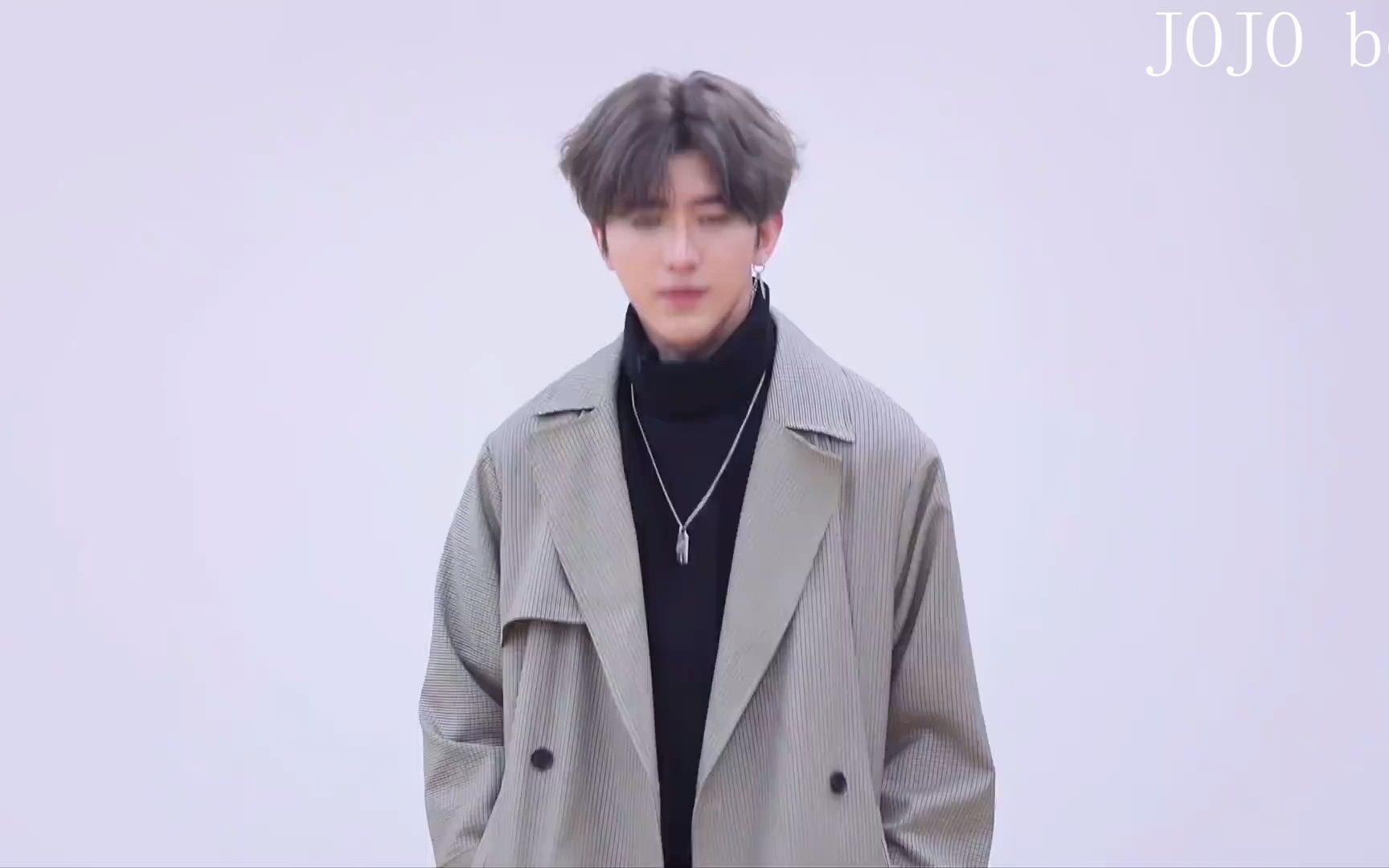 坤坤祝大家兔年大只因!