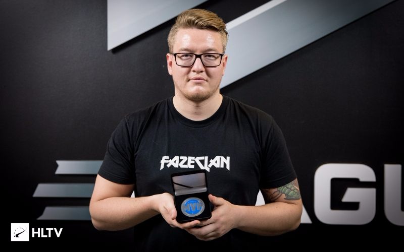 cs:go【mvp集锦】雨神rain在eleague premier 2017【超清60帧】