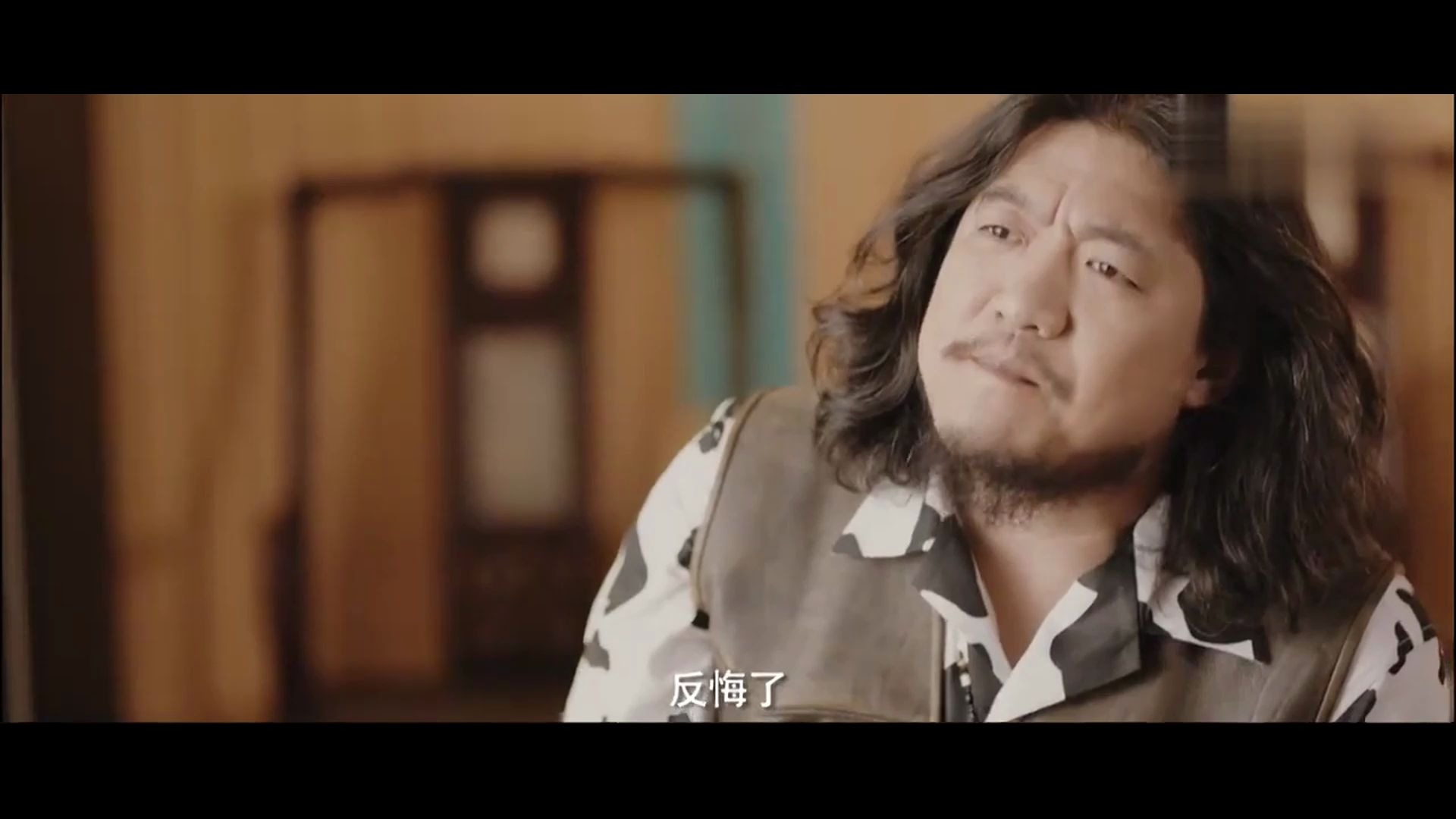 王胖子驴脾气又犯了,抄起拖鞋就要揍人,瞬间把孩子吓懵