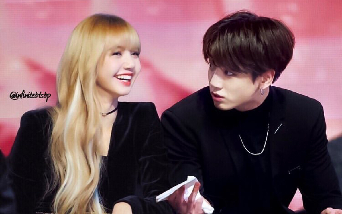 【lizkook】【果粒】后面有那么好看吗?就你方向最特别!