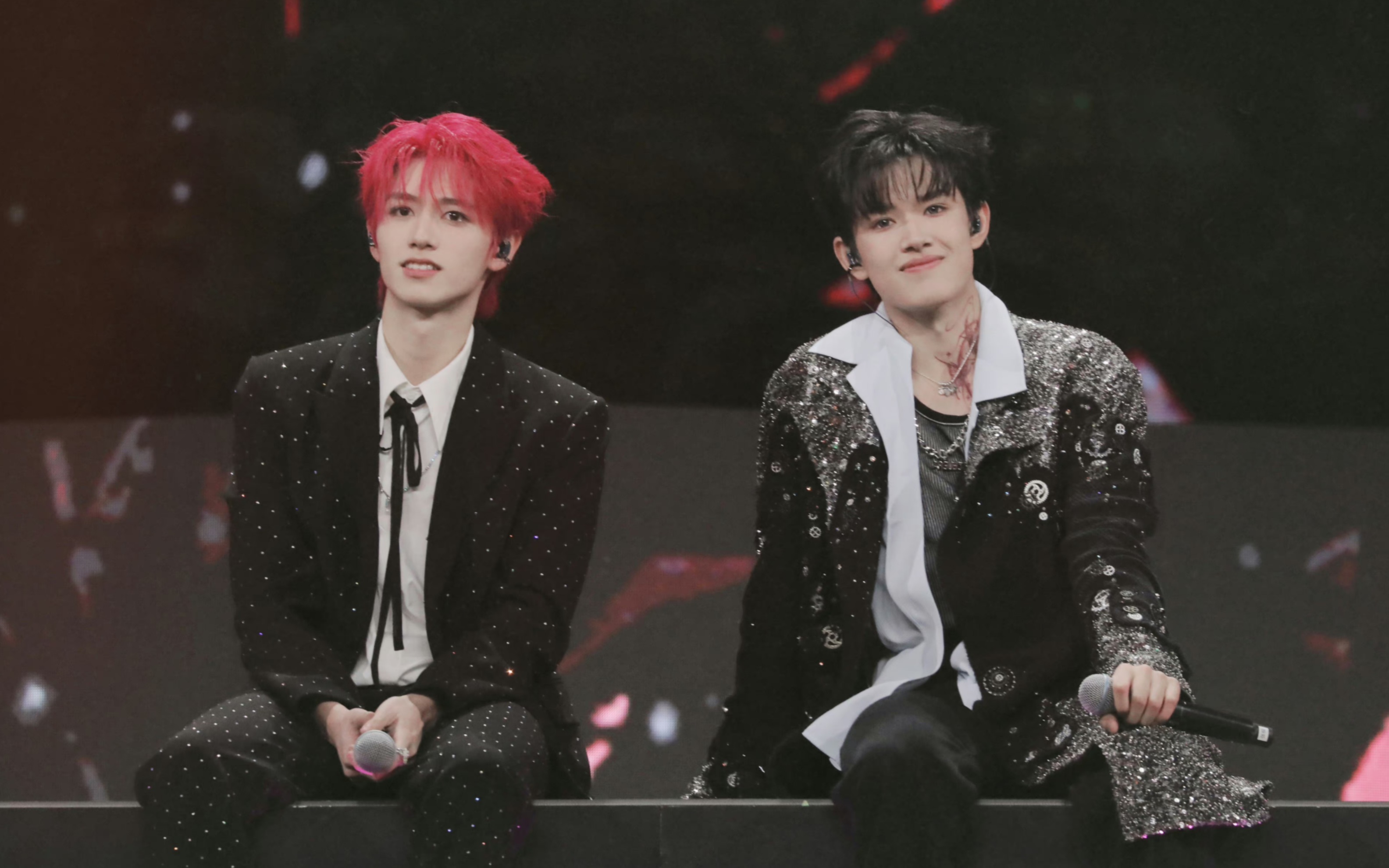 内场视角带你看志极《全部都是你》,好美的结婚舞台(内有极丝疯狂尖叫