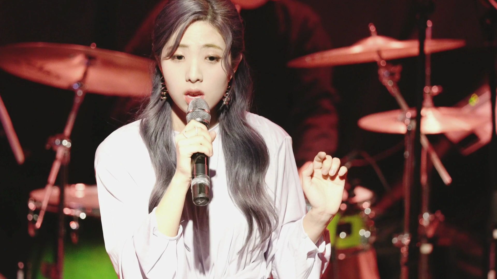 yewon  - loner 晚上开的花郑艺媛个人独立演唱会 191213