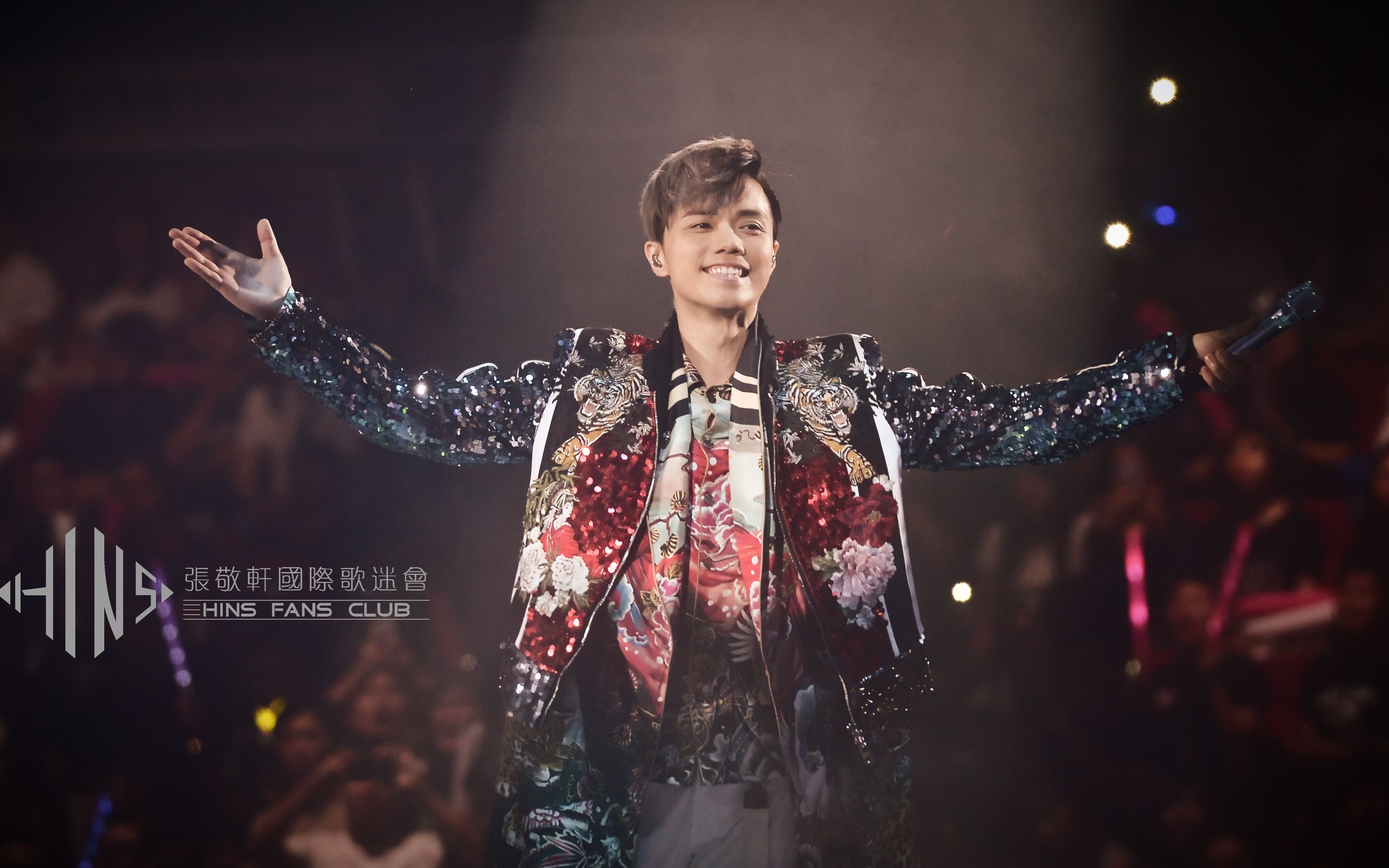 【张敬轩】部分高能现场第三弹:这就是传说中的神仙在唱歌吧!