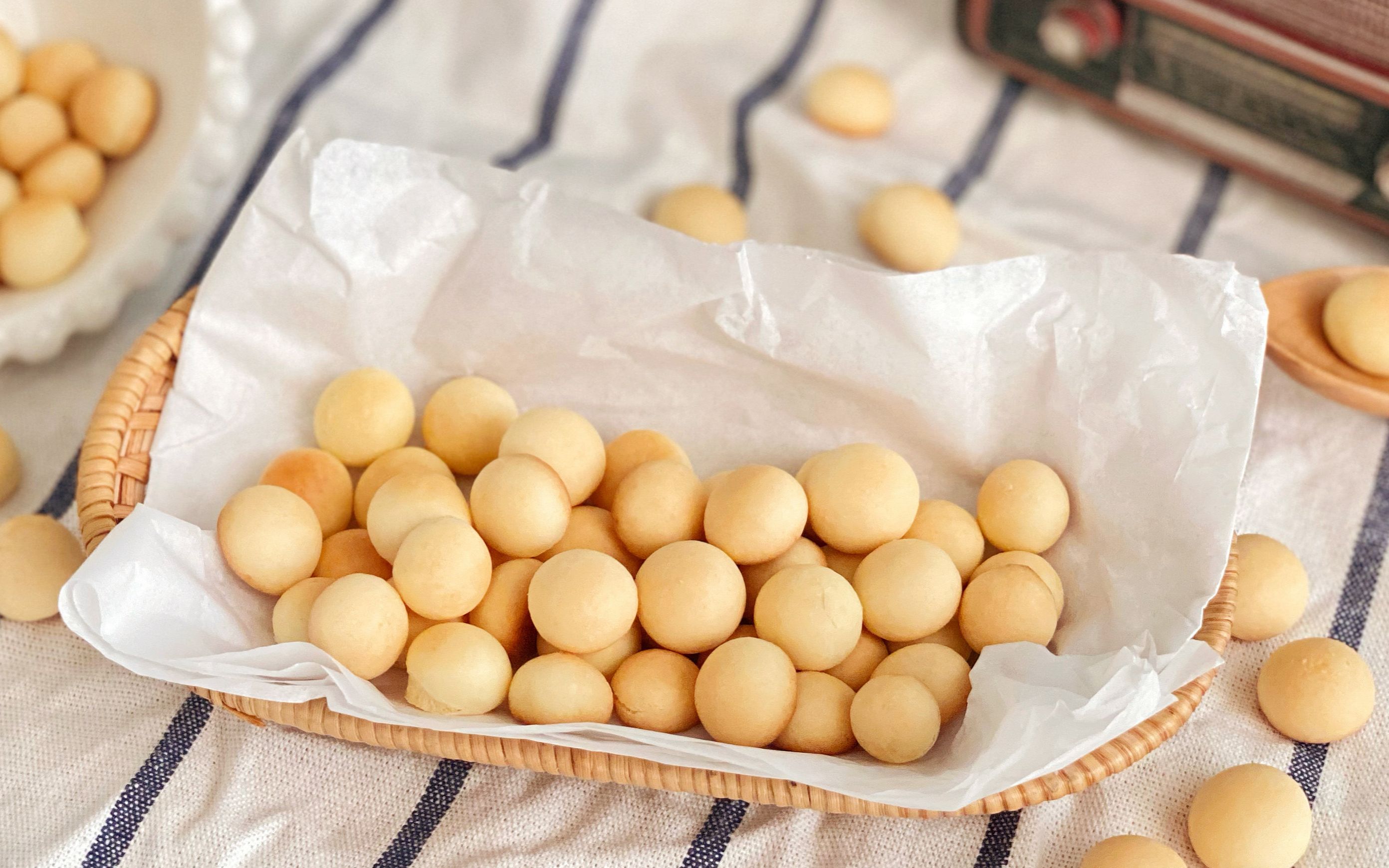 奶香旺仔小馒头,酥脆无添加入口即化,做法简化,不用1个个搓圆