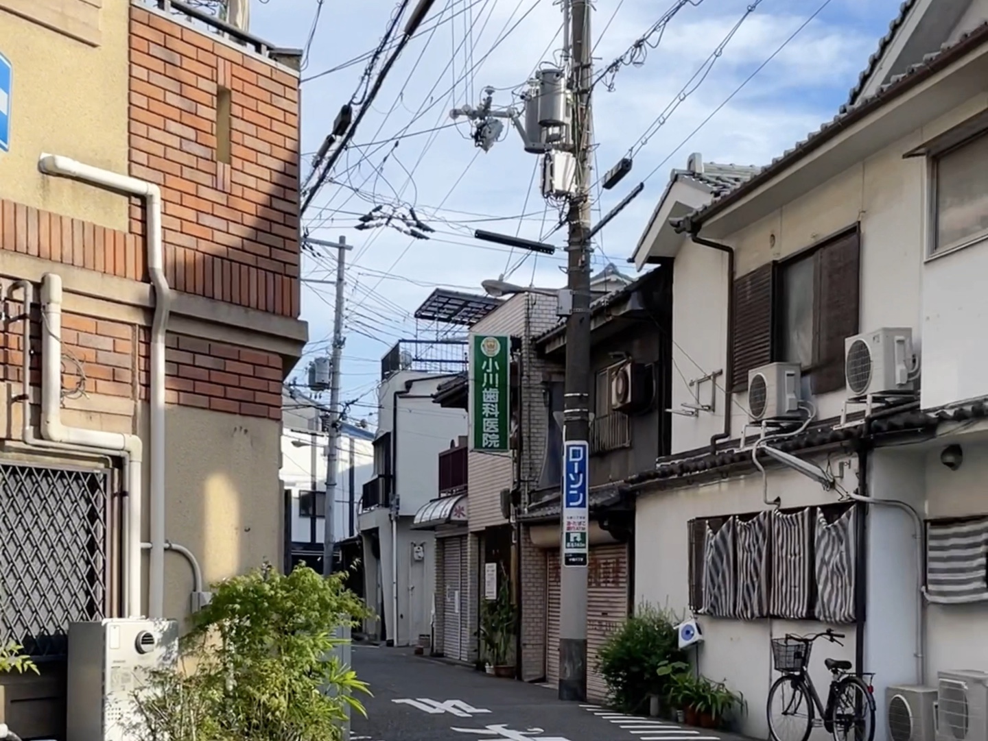 日本政府的楼盖的不够气派,日本街道实拍