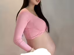 身高1米78快要生的孕妇