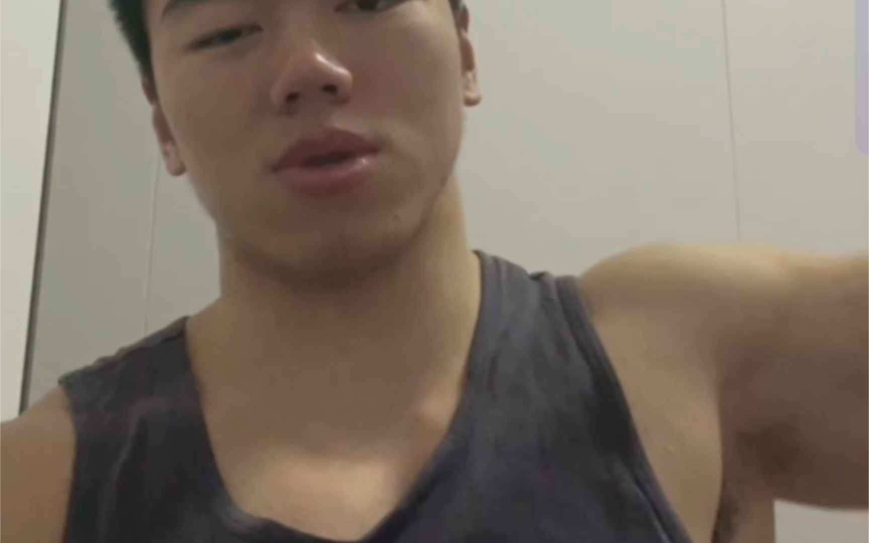 死鱼眼双开门漏腋