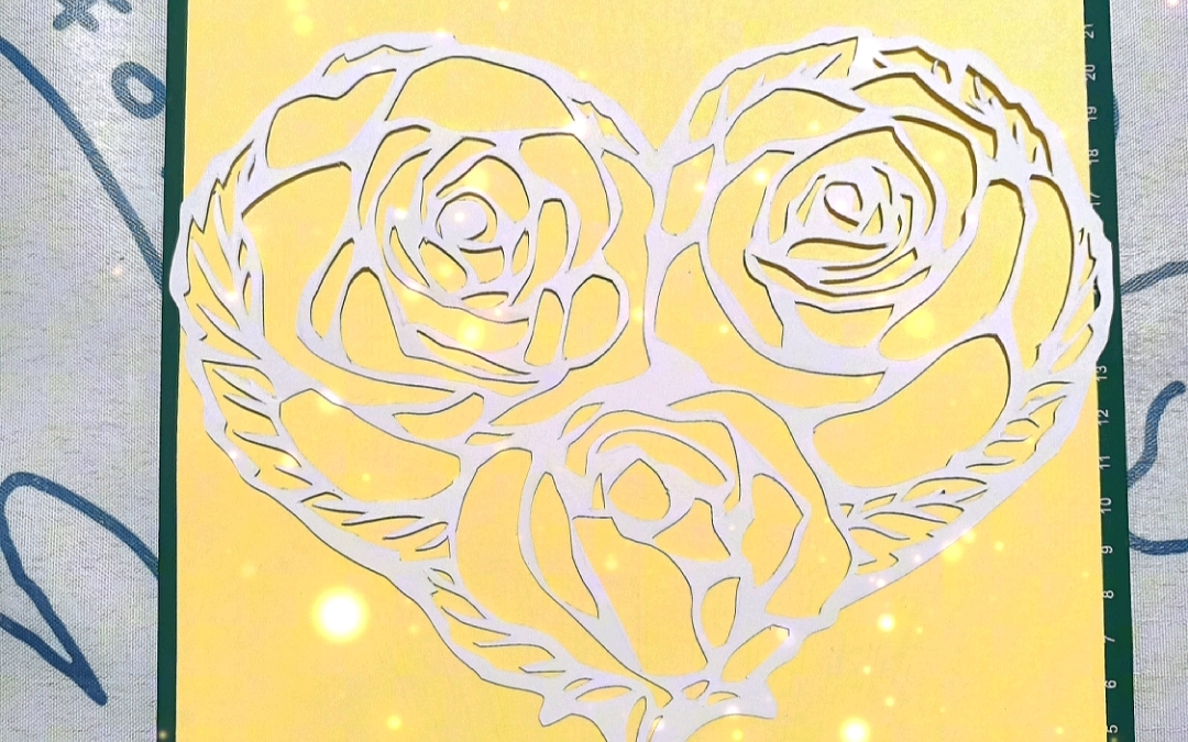 纸雕玫瑰爱心,手工之恋的完美呈现