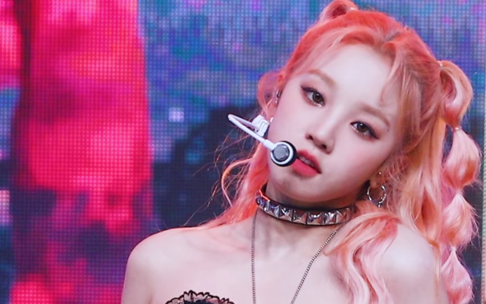 粉色小狗和纹身的适配度 (g)i_dle宋雨琦 tomboy直拍 mcd_哔哩哔哩