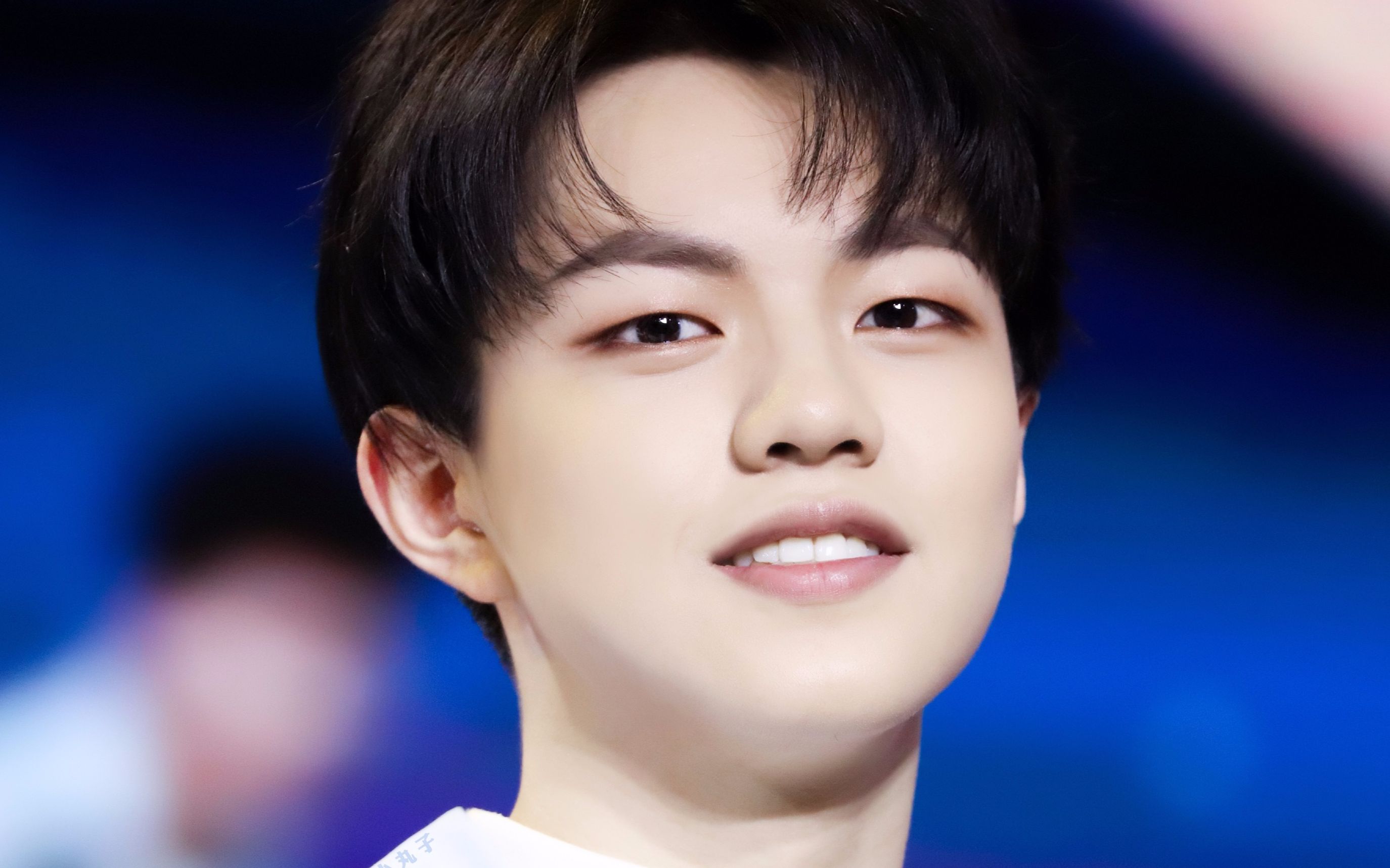 想知道你们可爱的q宝 钱正昊 周末玩啥?