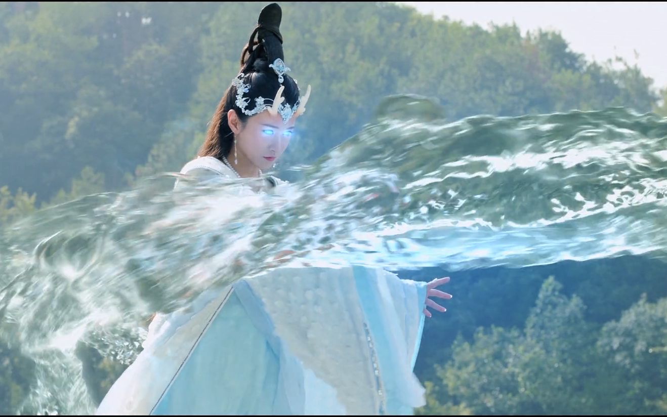 龙无目【第1集】:捕头办案抱个大美女回家